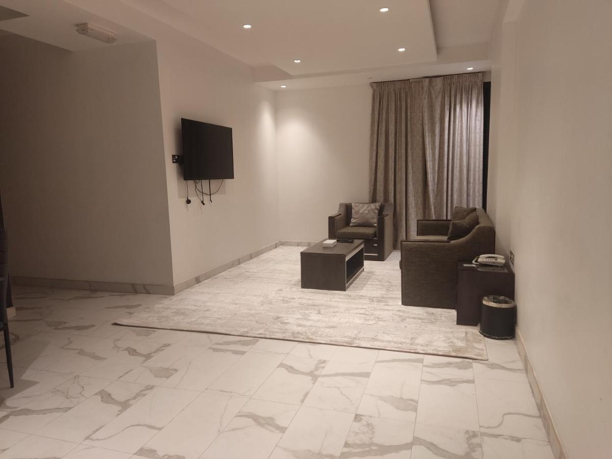 Hala Suites Appart hôtel *