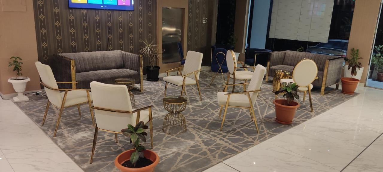 Appart hôtel Hala Suites *